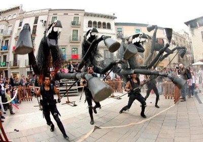7a Mostra Internacional de Titelles: Cavalls de Menorca a càrrec de la Cia Tutatis (Cornellà de Llobregat).