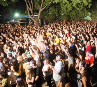 Festa Major 2013: Concert amb "BUHOS", La Girada 2013 i Dj Mamayé.