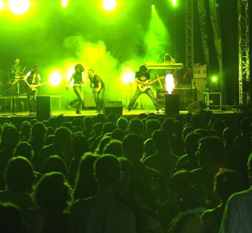 Festa Major 2013: Concert amb l'Orquestra La Tribu i Dj Clandestino.