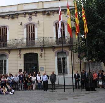 Hissada de la bandera d'Aragó.