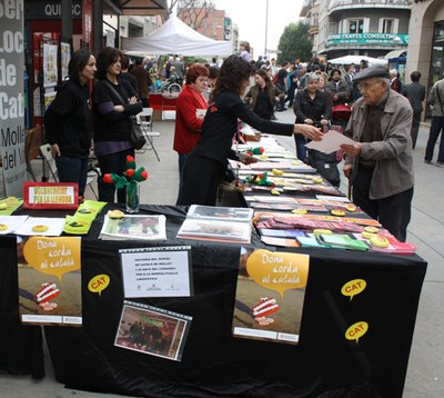 Sant Jordi 2014: El Servei Local de Català surt al carrer.