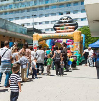 Mollet és Gourmet: Espai lúdic i inflables.
