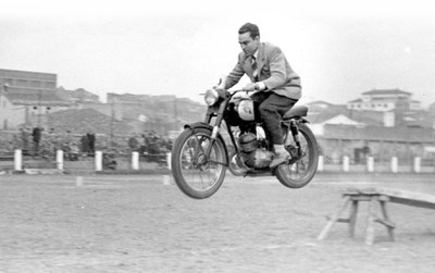 Fira d'Artesans 2017: Inauguració de l'exposició "De la bici a la moto a Mollet. La indústria de les dues rodes".