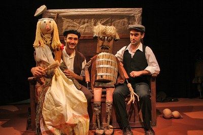 12a Mostra Internacional de Titelles: Espectacle -"En la cadiera"-.