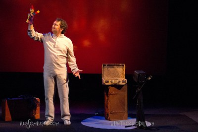 12a Mostra Internacional de Titelles: "Un trocito de luna".