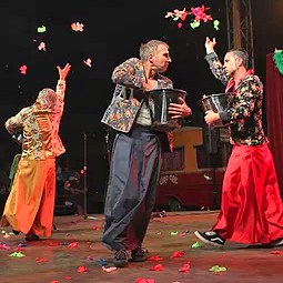 Festa Major 2018: Espectacle de circ "Set Up", Cia Los Barlou.