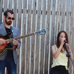 Actuació musical: Black Wood.