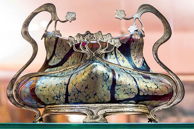 “Modernismes a la col·lecció Abelló”. Visita guiada i temàtica a la col·lecció Abelló.