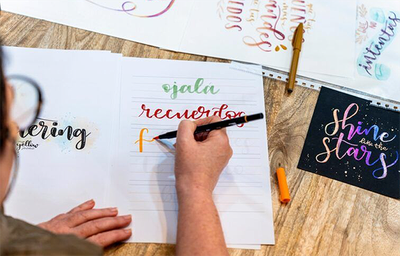 Descobreix el món del Lettering amb Alpino.