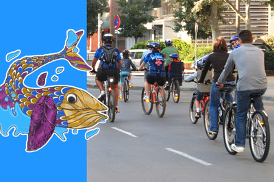 Grup de ciclistes pels carrers de Mollet.
