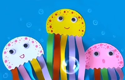 Taller: Meduses de colors.