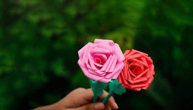 Taller: Regala una rosa feta per tu.