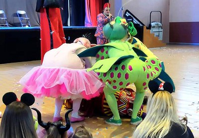 Visita del Carnestoltes a les escoles.