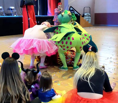 Visita del Carnestoltes a les escoles.
