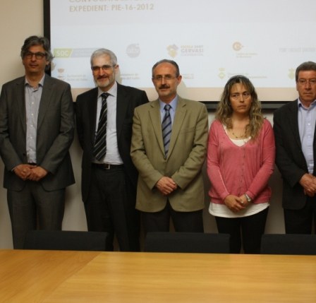 Fotografia amb representants de tots els sectors implicats en el projecte