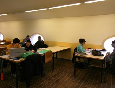 Torna l’aula d’estudi a la Biblioteca Can Mulà.