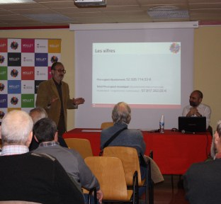 L'alcalde explica el pressupost municipal a la ciutadania.