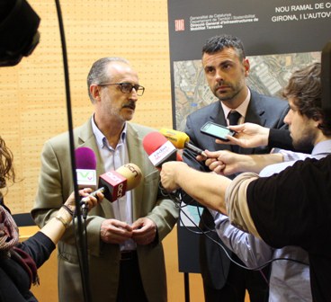 Fotografia de la roda de premsa que ha comptat també amb la intervenció del director general d'Abertis Autopistas, Josep Lluís Giménez