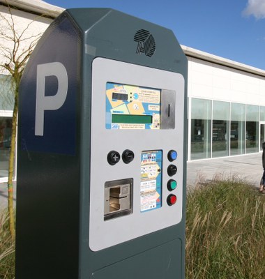 La zona blava serà gratüita entre el 5 i el 19 d'agost.