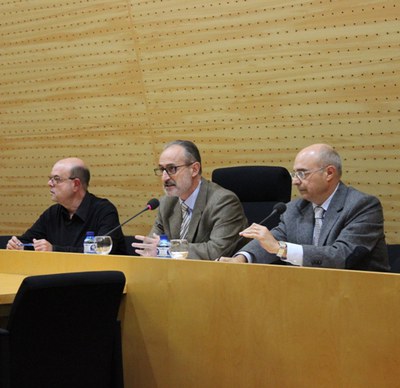 Carrera va explicar l'anàlisi de Mollet davant el públic de la Sala de Plens