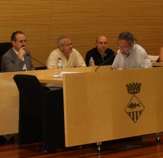 Demà, Ple extraordinari a l'Ajuntament .
