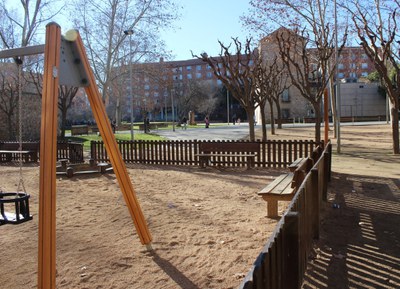 Obres de millora a les zones infantils i a l'entorn de la riera del parc de Can Borrell.