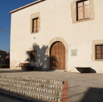 Inscripció als cursos de català per a adults (presencials i en línia).