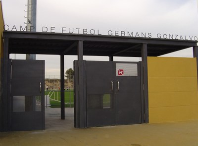S'inicia la remodelació dels vestidors del camp de futbol Germans Gonzalvo.
