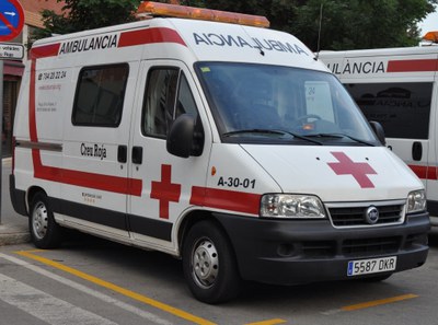 Serveis de transport adaptat de la Creu Roja el dia d'eleccions .
