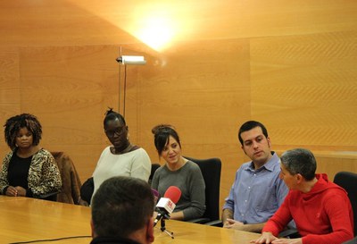 L'Ajuntament contracta tretze aturats de llarga durada .