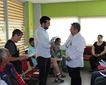 Es lliuren els diplomes de Treball als barris.