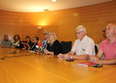 Els Amics de l'Art donen la recaptació del seu darrer espectacle als Bancs d'Aliments de Mollet .