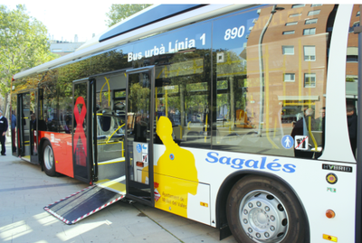 Puja un 5% el passatge del bus urbà de Mollet .