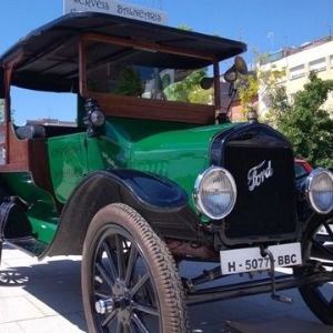 La gran festa del motor arriba a Mollet amb la IV Llotja del Vehicle Clàssic.