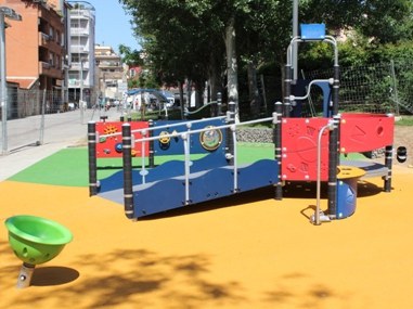 Nou parc infantil com a exemple d'inclusió social a Mollet .