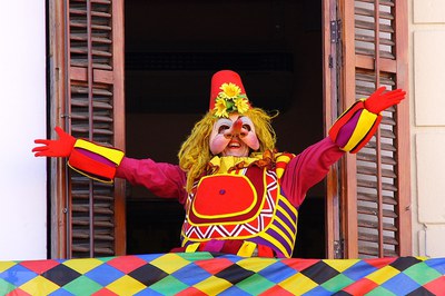 Un documental sobre el Carnaval tanca l'estudi de les singularitats d'aquesta festa popular.