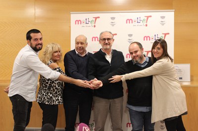 L'Ajuntament, CCOO i UGT uneixen forces amb un acord econòmic i social  .