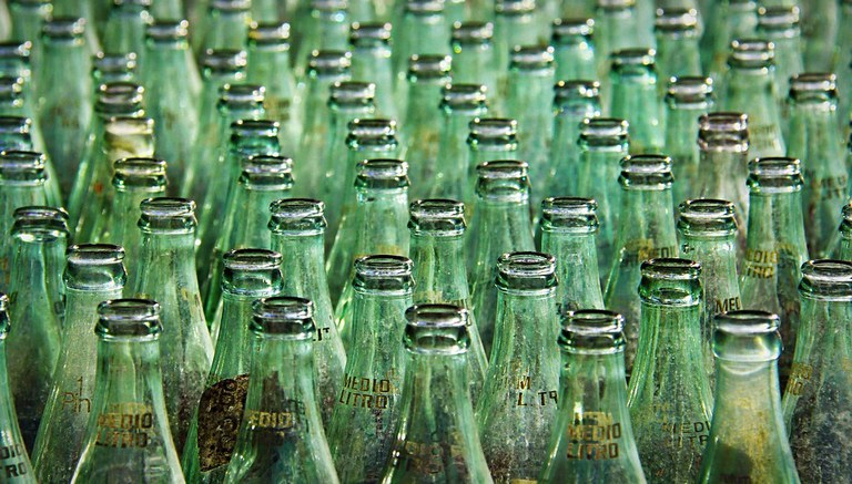 bottle 3586888 960 721