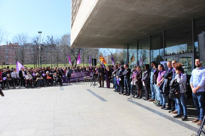 Mollet reivindica la igualtat efectiva entre homes i dones.