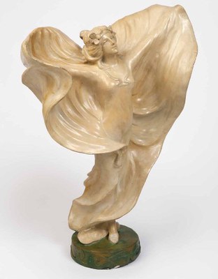 Peces de l'exposició 'Vestigis del modernisme'