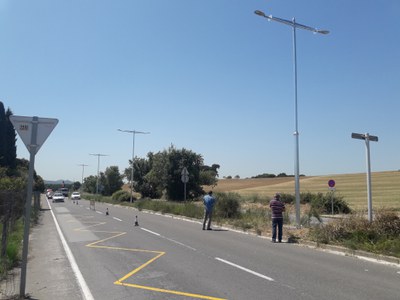 Més enllumenat a la Ronda dels Pinetons de Mollet.