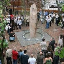 Menhir Mollet2