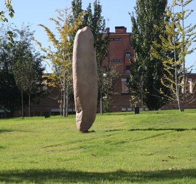 menhir-port.jpg