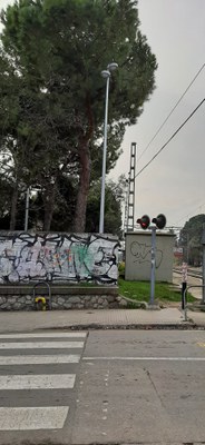 Es millora la visibilitat a la zona de pas de les vies de l’estació de tren de Mollet-Santa Rosa .