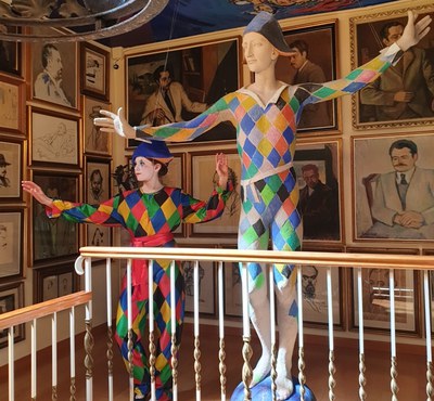 Un viatge fascinant amb Joan Abelló i els seus personatges.