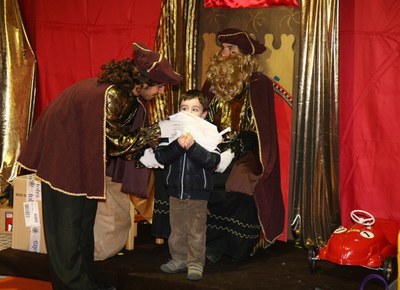 Vine a lliurar la carta als Reis Mags.