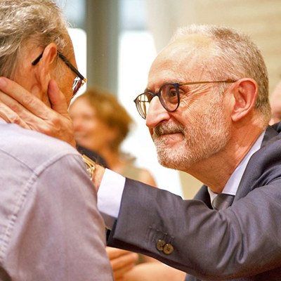 Josep Monràs anuncia davant del Ple que renuncia al càrrec .