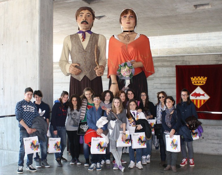 120316-Joves-italians-a-lAjuntament-de-Mollet-del-Valls.jpg