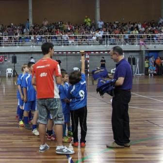 Lliurament-obsequis-esportivitat-Jocs-Escolars-.JPG