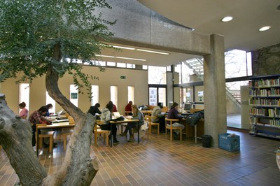 Torna l’aula d’estudi a la Biblioteca Can Mulà.